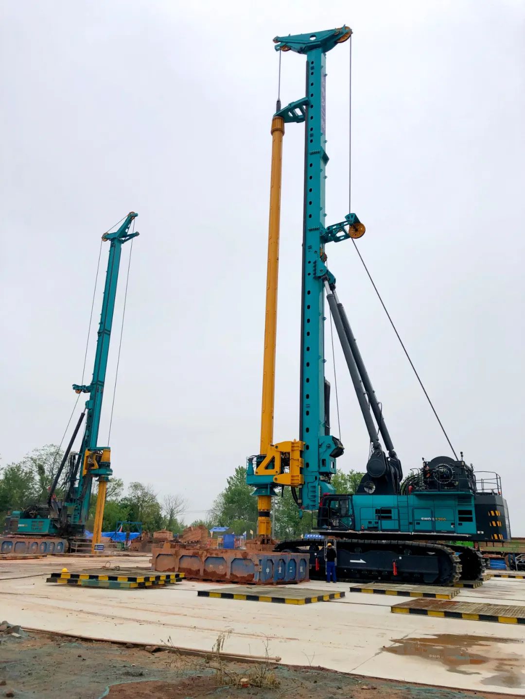 再坑装硬骨头”！皇家国际智能“超等桩备”助建燕矶长江大桥