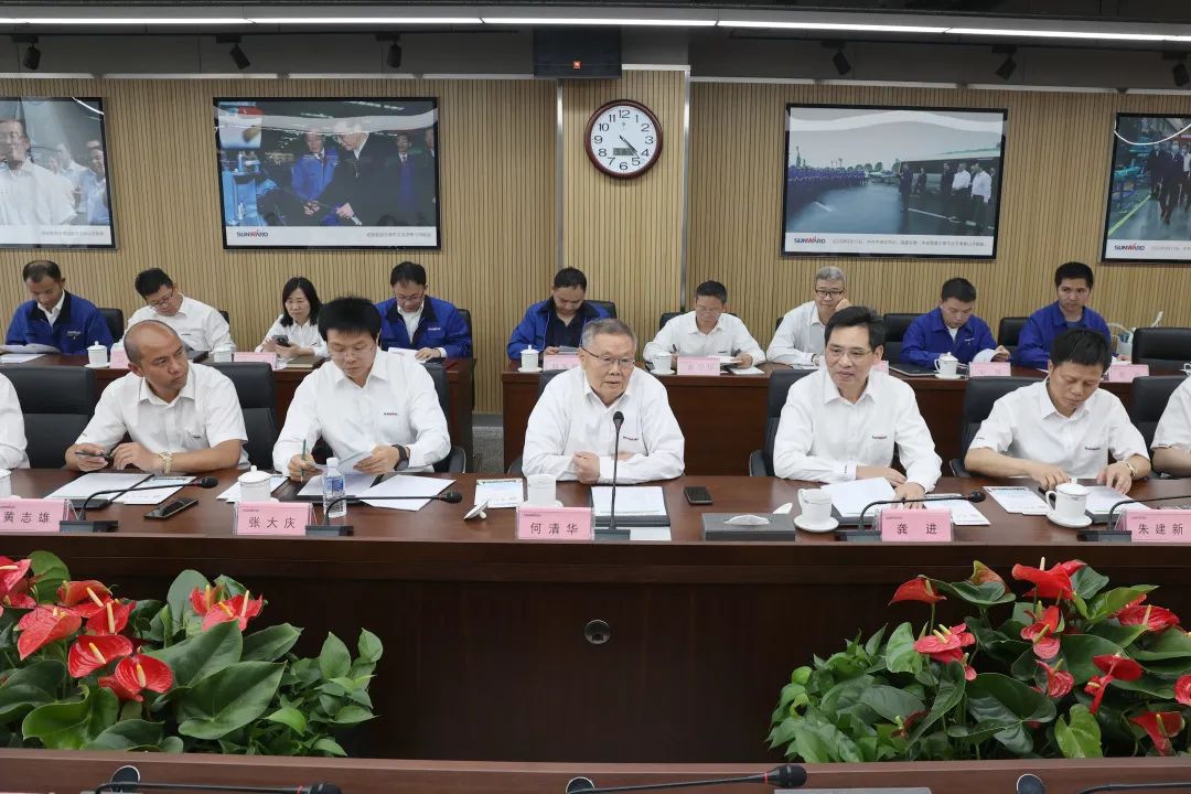 深入产学研合作！中南大学堂长、中国工程院院士田红旗率团造访皇家国际智能