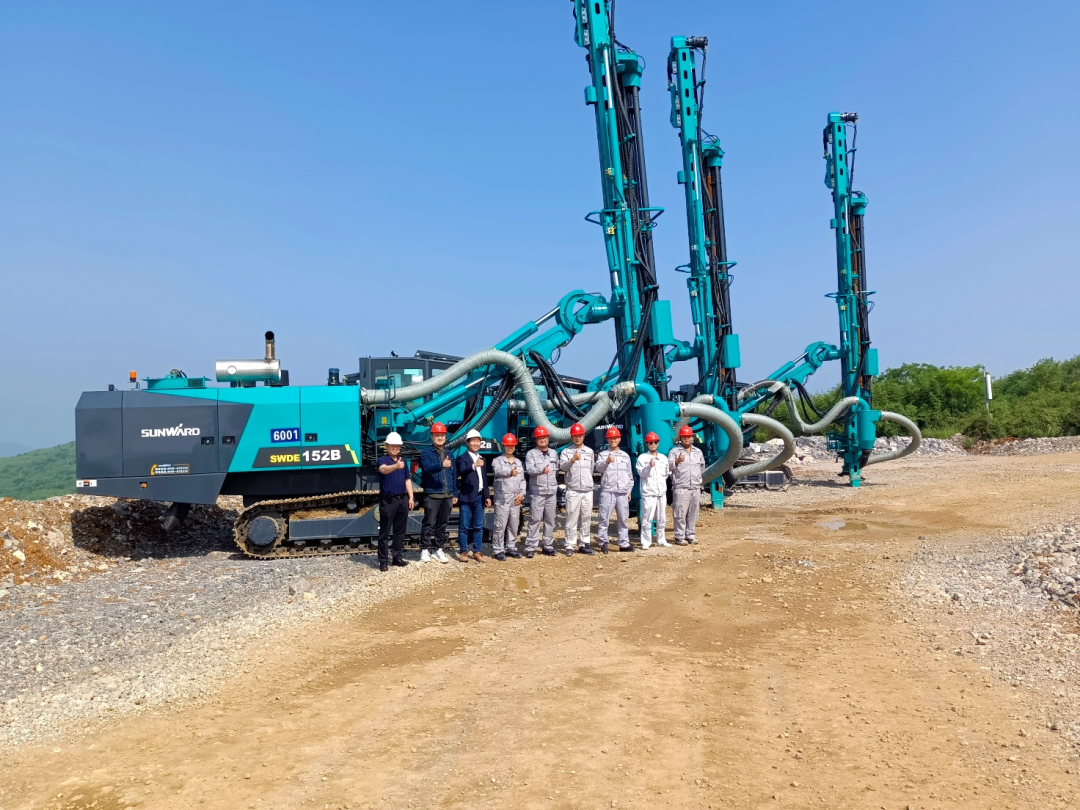 携手中建材！皇家国际智能凿岩设备助建九江年产3000万吨砂石骨料开采项目