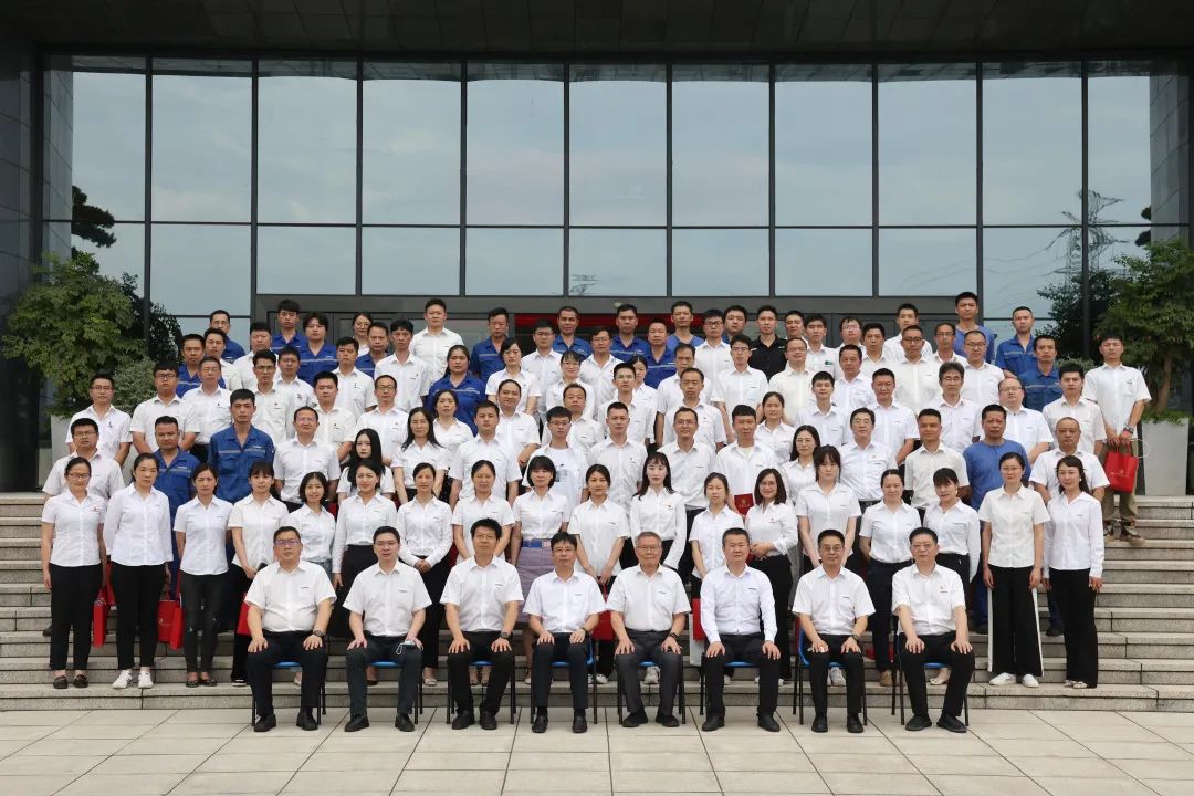 为立功建企建家一体化贡献更大力量！皇家国际智能第五届五次“双代会”成功召开