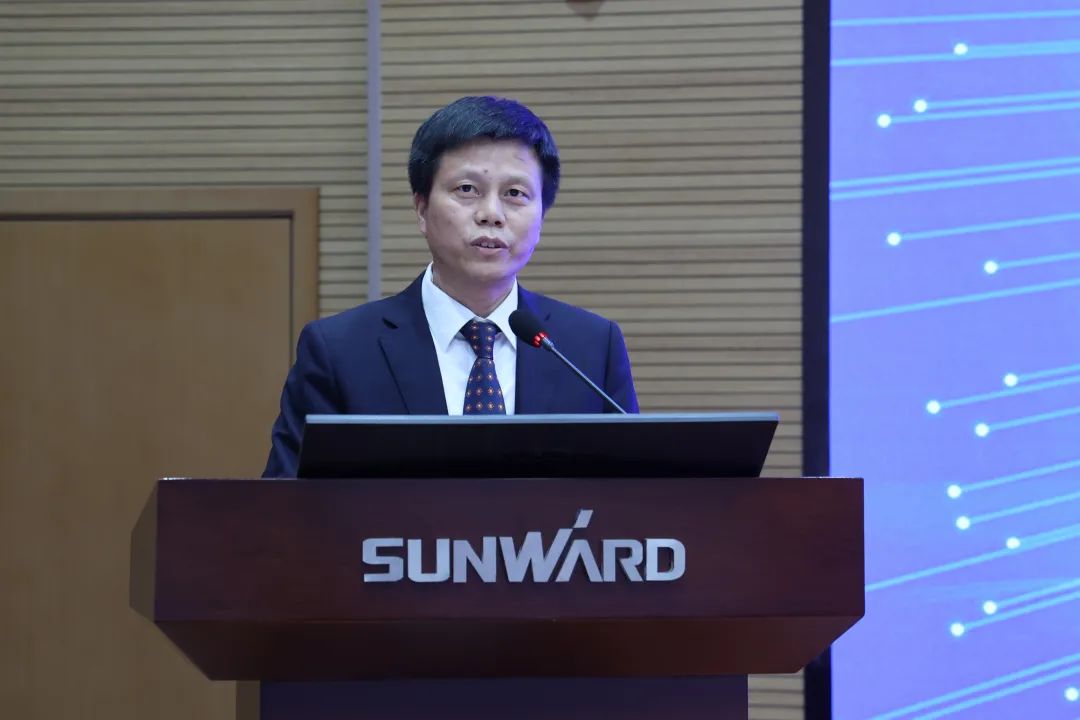 创新引领，智造将来！“2022院士专家长沙杏妆高端设备高质量发展钻研会隆沉进行