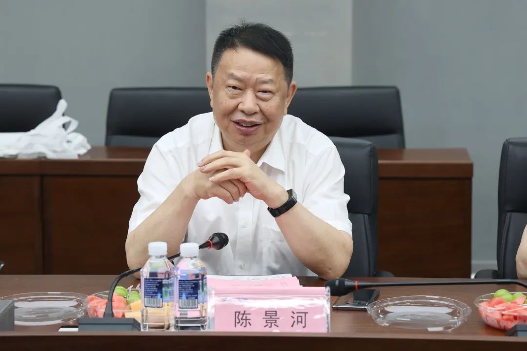 紫金矿业集团党委书记、董事长陈景河光临皇家国际智能调查互换