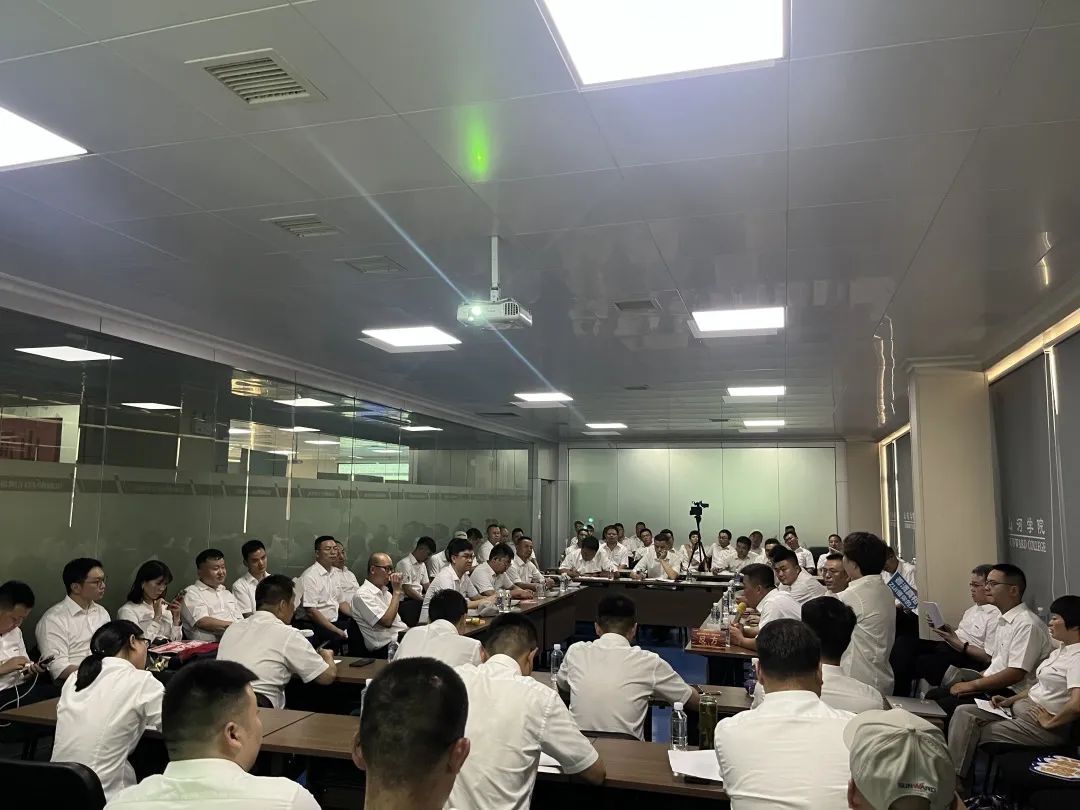 花腔秀实力，为服务竞技！快来见识下皇家国际智能这场“交锋大赛”