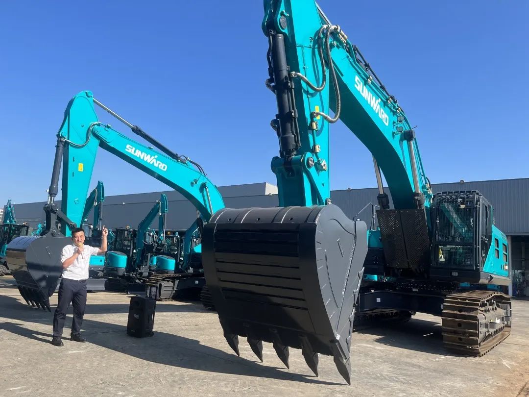 花腔秀实力，为服务竞技！快来见识下皇家国际智能这场“交锋大赛”