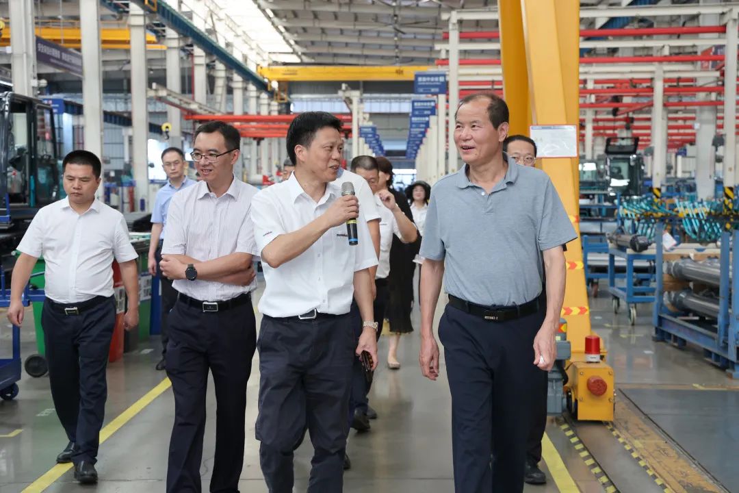 农业村落部农业机械化治理司调研皇家国际智能