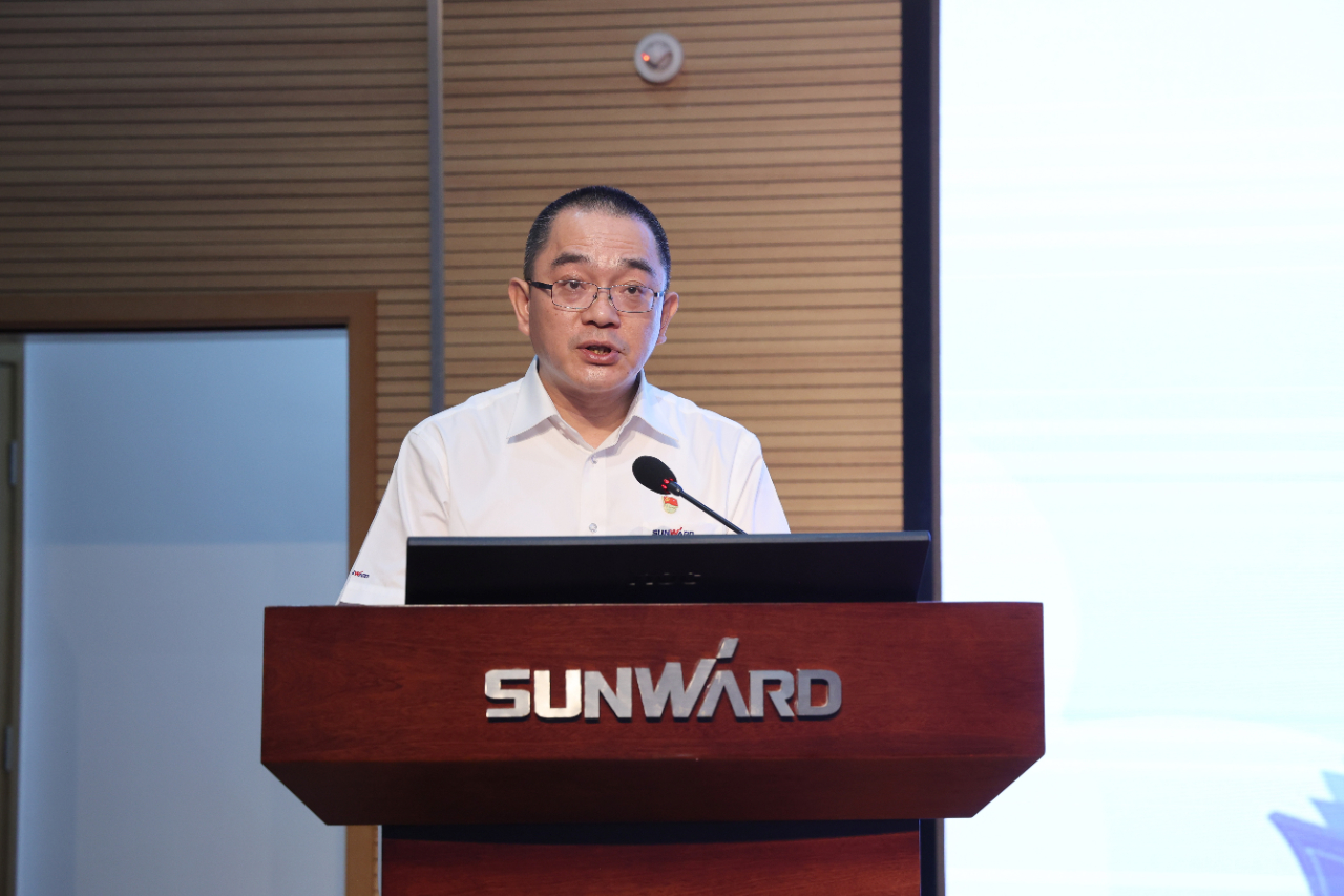 缤纷“暑”假，不负所“陀妆！皇家国际智能职工子女暑期托管班结衣凡