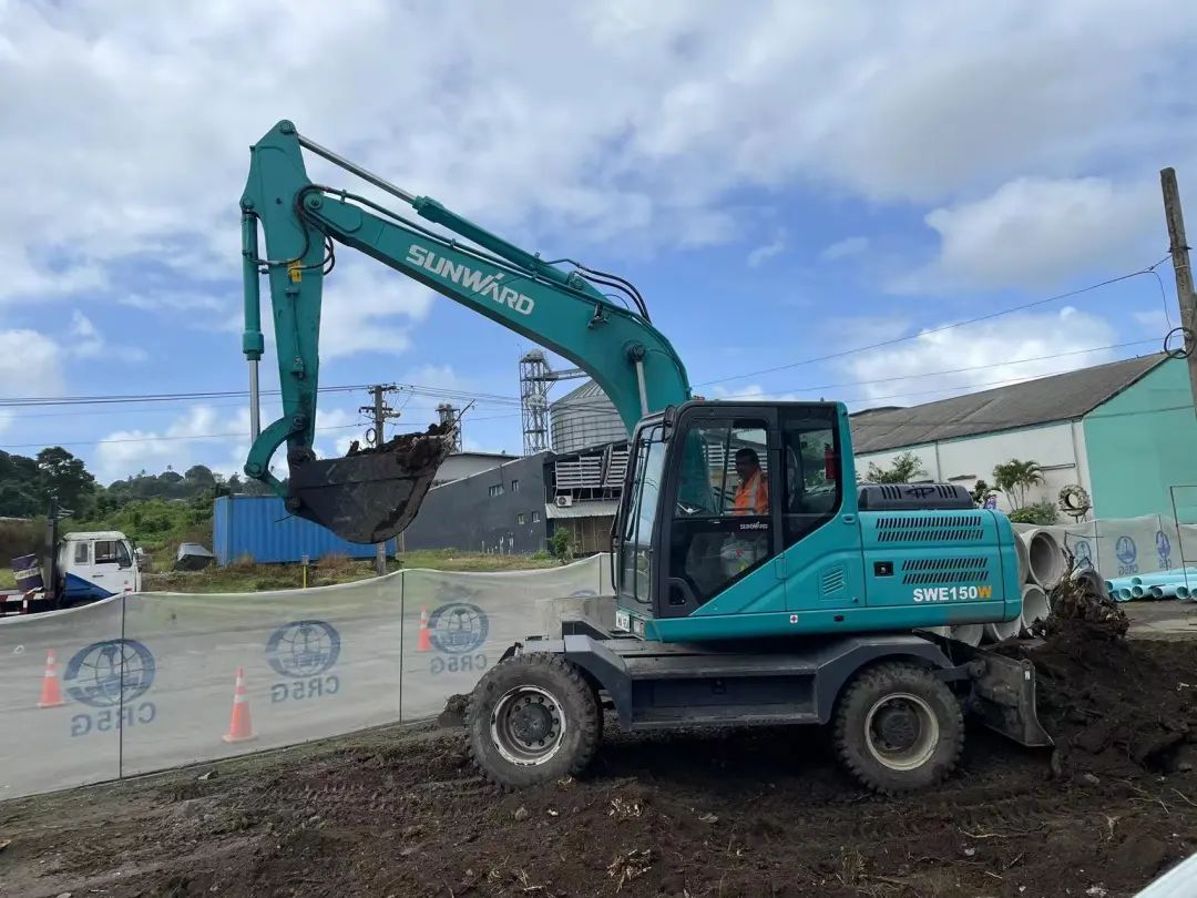 “皇家国际绿”迈向南升平洋岛，皇家国际智能轮挖助力斐济基础设施建设