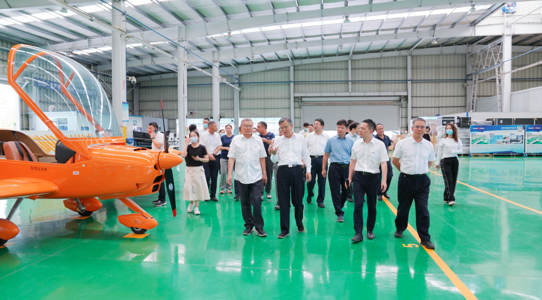 湖南省委常委、常务副省长李殿勋一行调查调研皇家国际科技