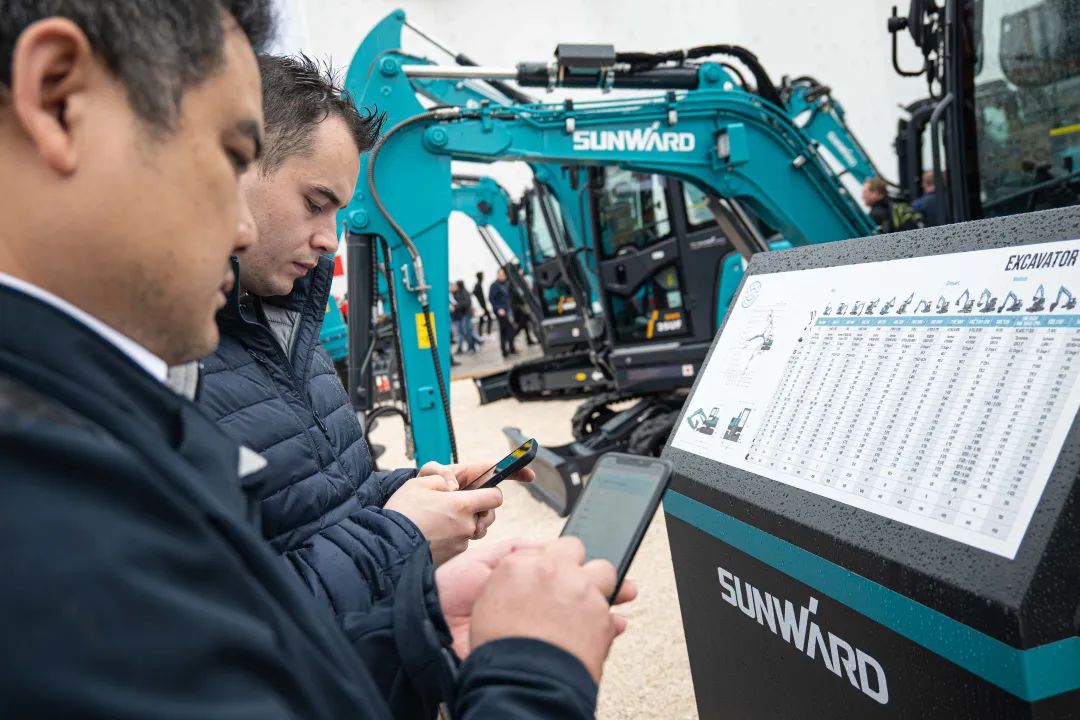 Bauma 2022 | 持续加码欧洲高端市场，“皇家国际绿”闪灼德国慕尼黑