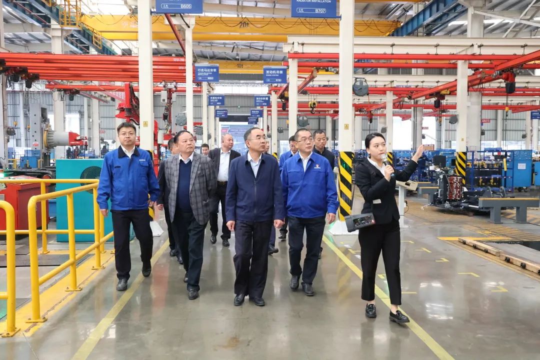 强强结合，夯实湖南工程建设湘军！皇家国际智能与湖南路桥签定战术合作和谈