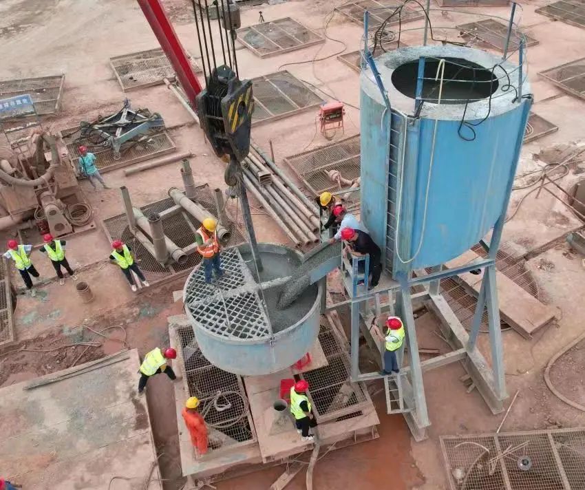 超等“桩”备实力亮剑！皇家国际智能携手武汉告成建设攻克燕矶长江大桥复杂地层施工难题