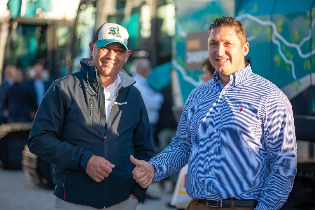 Bauma 2022 | 一组火热现场图带您沉温皇家国际智能德国宝马展之旅