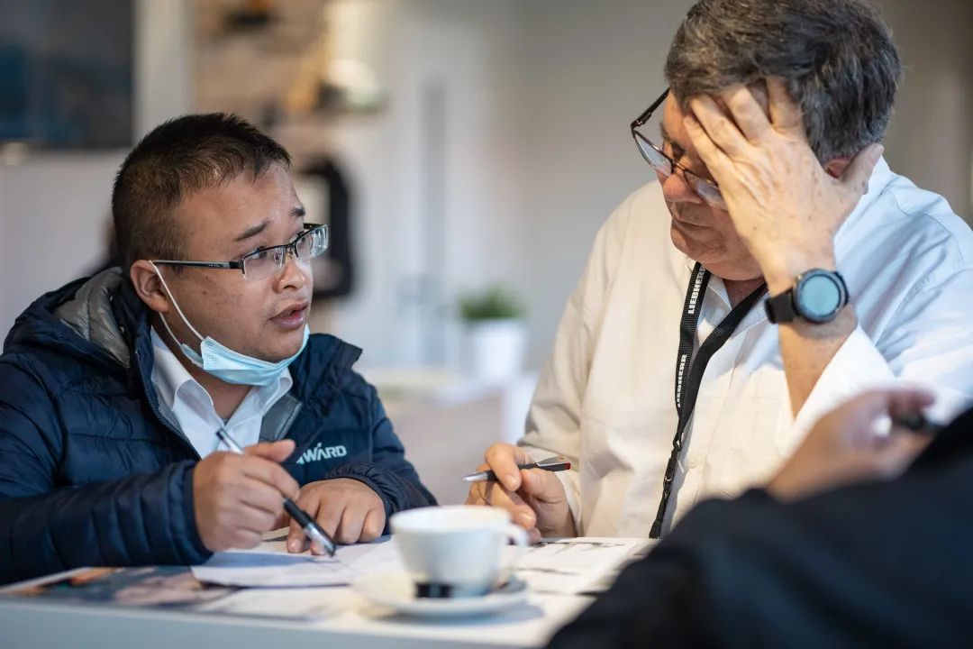 Bauma 2022 | 一组火热现场图带您沉温皇家国际智能德国宝马展之旅