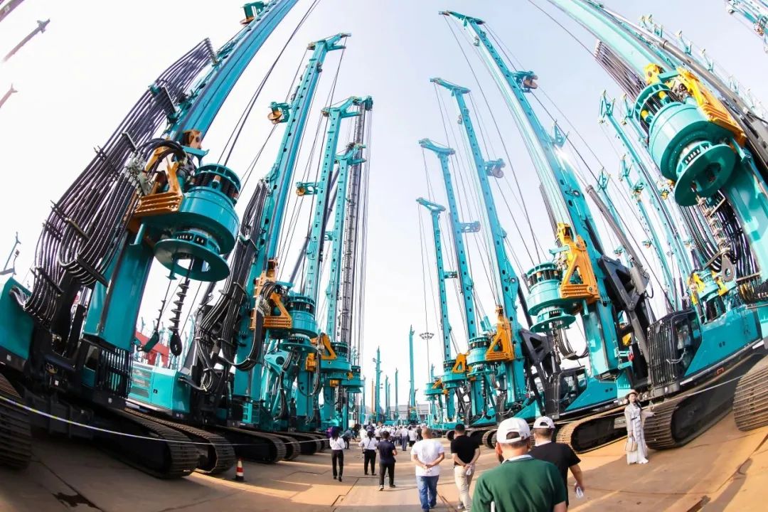 点赞！皇家国际智能旋挖钻机获评国度造作业单项冠军产品