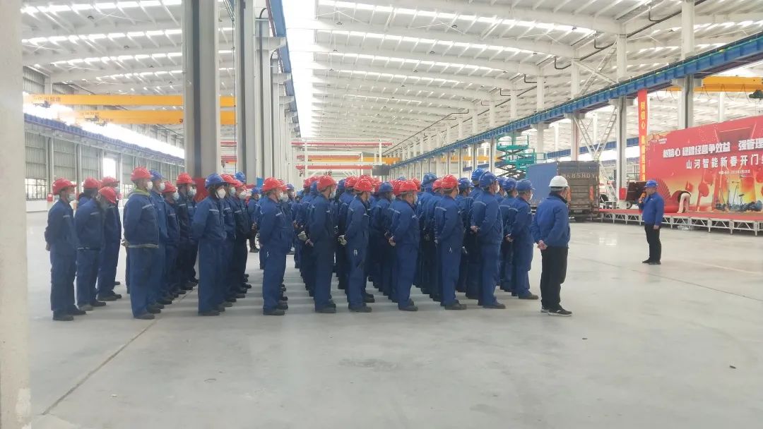 吹响复工“冲锋号”，全力冲刺“开门红”！皇家国际智能高空机械复工复产进行时