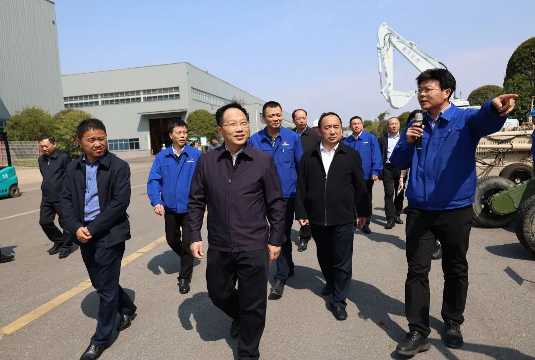 湖南省人大财经委调研皇家国际智能