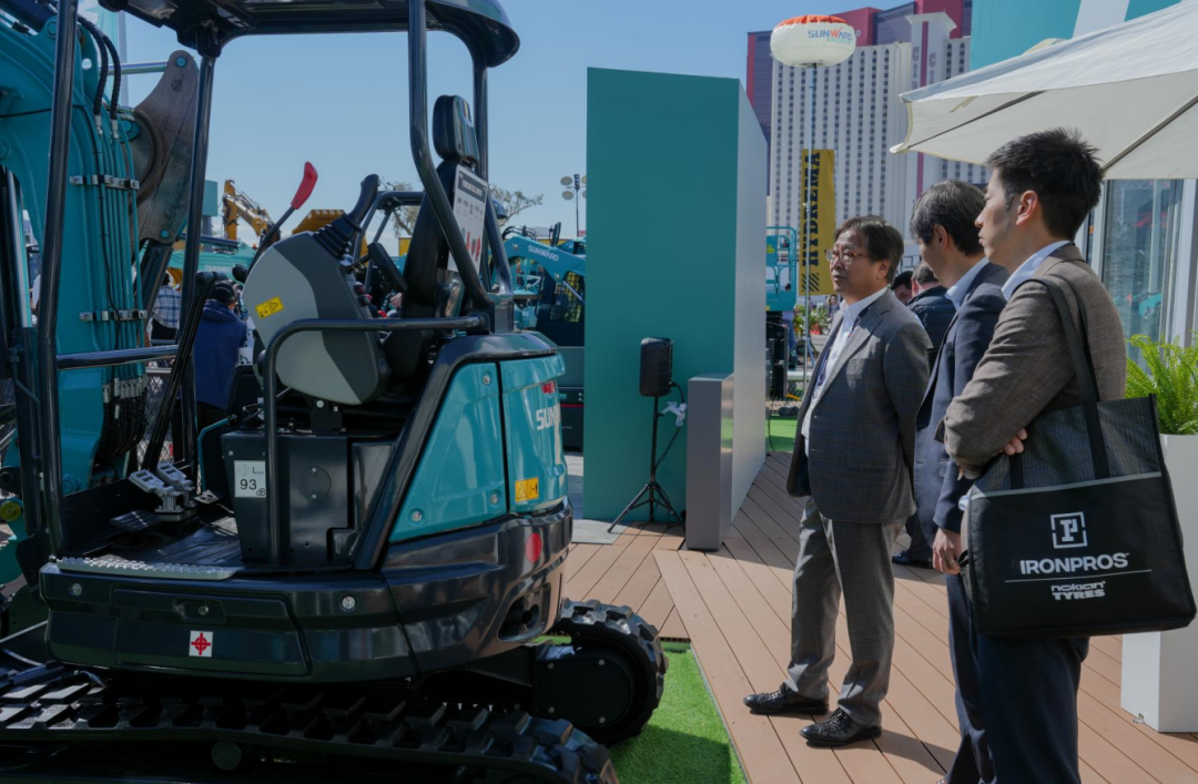 拉展直播 | 推动“中国造作”走向世界！皇家国际智能2023美国拉展圆满收官