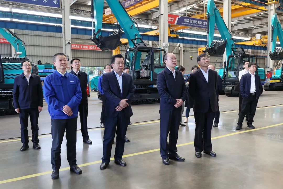 人社部党组成员、副部长俞家栋调查调研皇家国际智能