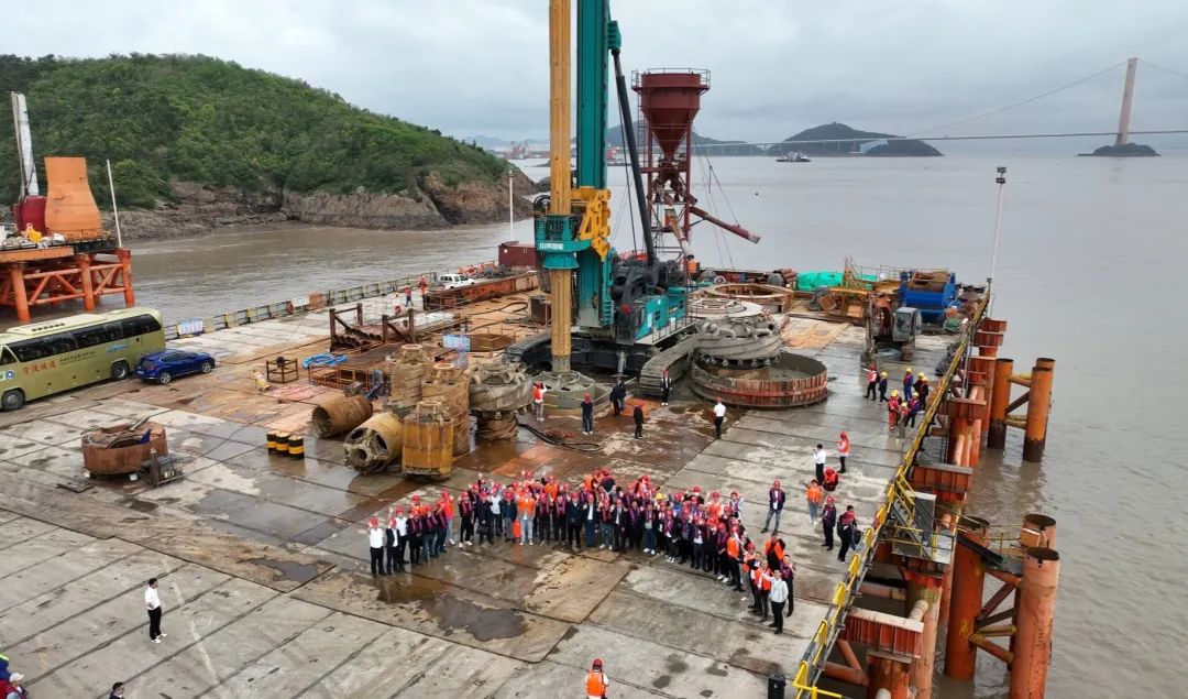 超等设备助建超等工程！皇家国际智能超等旋挖钻机SWDM1280推介会成功进行