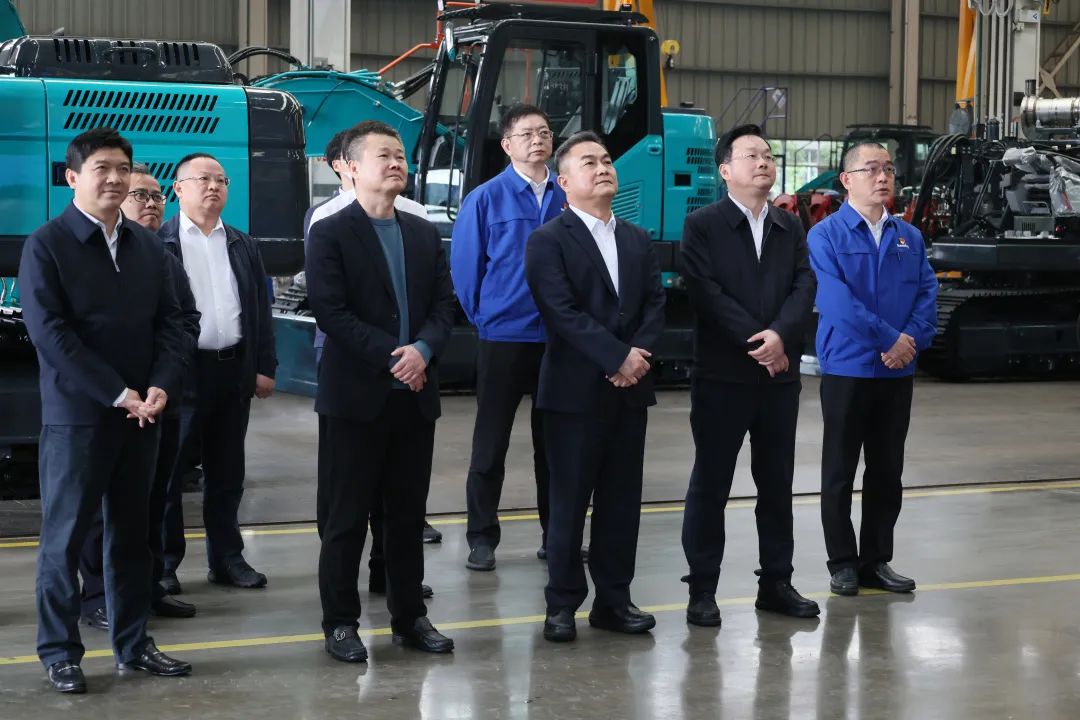 海南省副省长倪强调研皇家国际智能