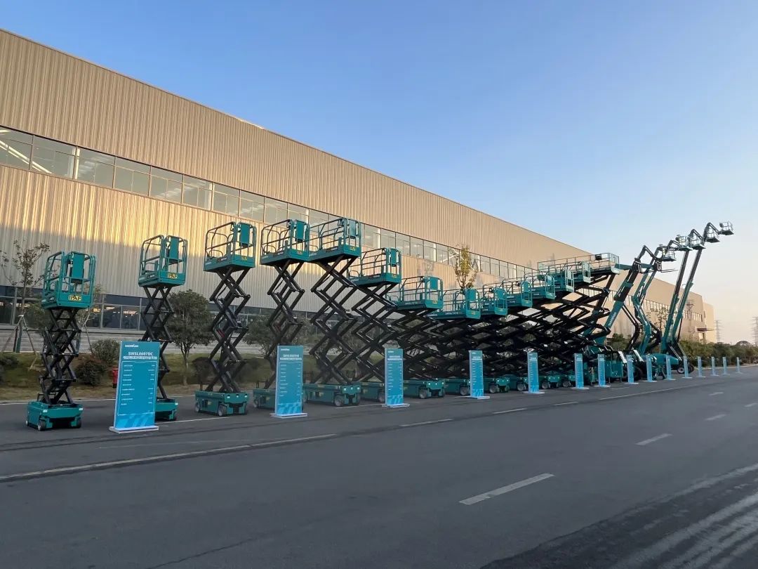 加快深耕区域市场，皇家国际高机订单暴涨