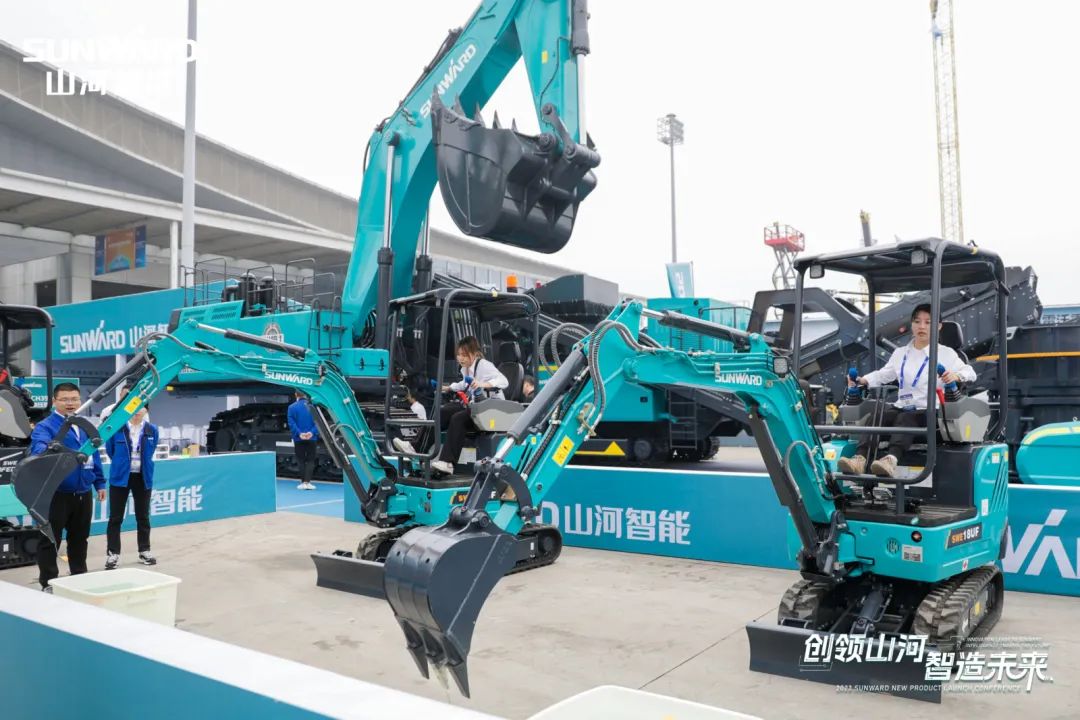 2023 CICEE | 皇家国际智能亮相2023长沙国际工程机械展！智能化、电动化产品站C位