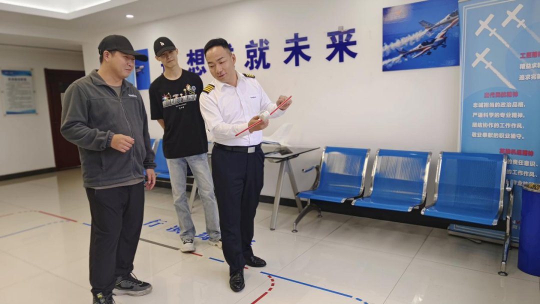 湖南皇家国际通航获CCAR-141部民用航空器驾驶员学堂运行合格证