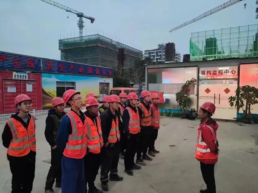 最新进展！中铁皇家国际深圳地铁3号线低-白盾构区间左线顺利贯通