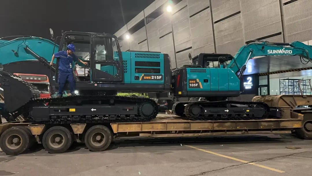 劳动庆幸，创造伟大！纪录那些平庸且伟大的劳动瞬间