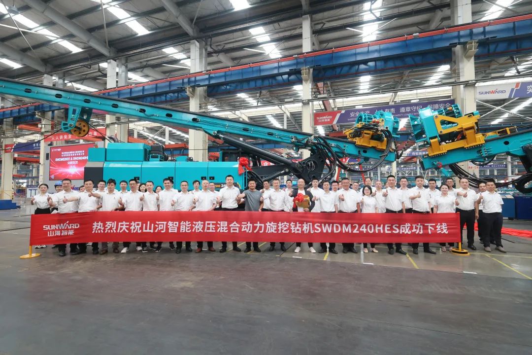 助力“双碳”、绿动将来！皇家国际智能增程式电动旋挖钻机、液压混合动力旋挖钻机齐交付