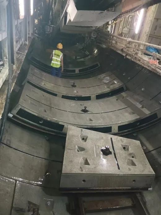 喜报！中铁皇家国际深圳地铁3号线四期工程盾构施工圆满实现