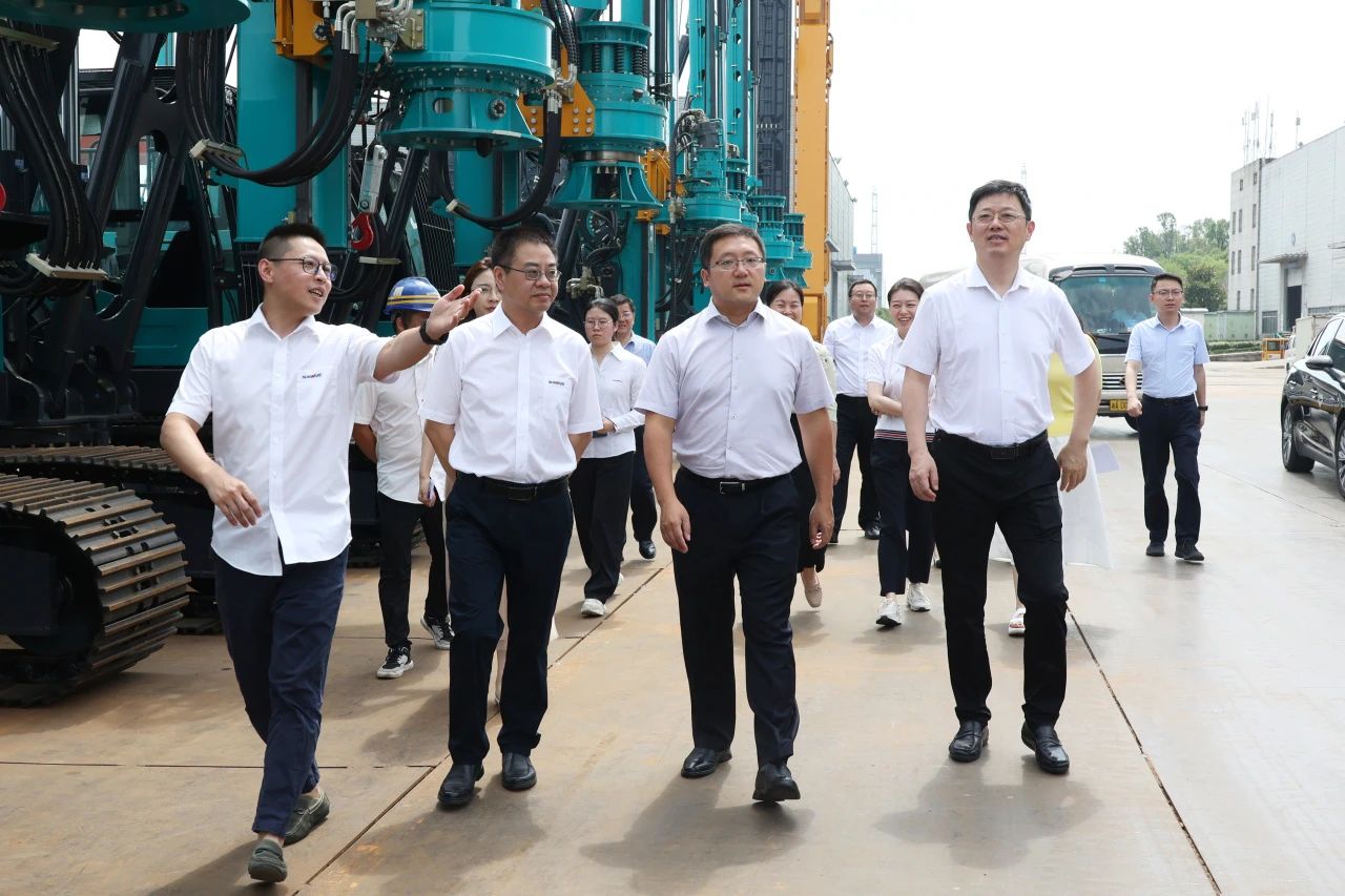 商务部自贸区港司调研皇家国际智能