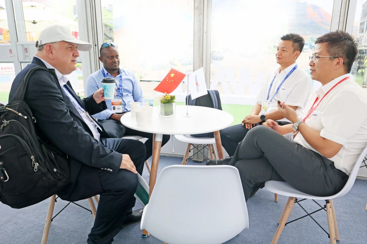 中非经贸展览会圆满闭幕，皇家国际智能续写对非合作新篇