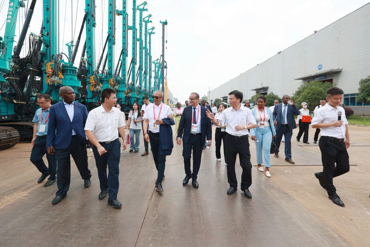 中非经贸展览会圆满闭幕，皇家国际智能续写对非合作新篇