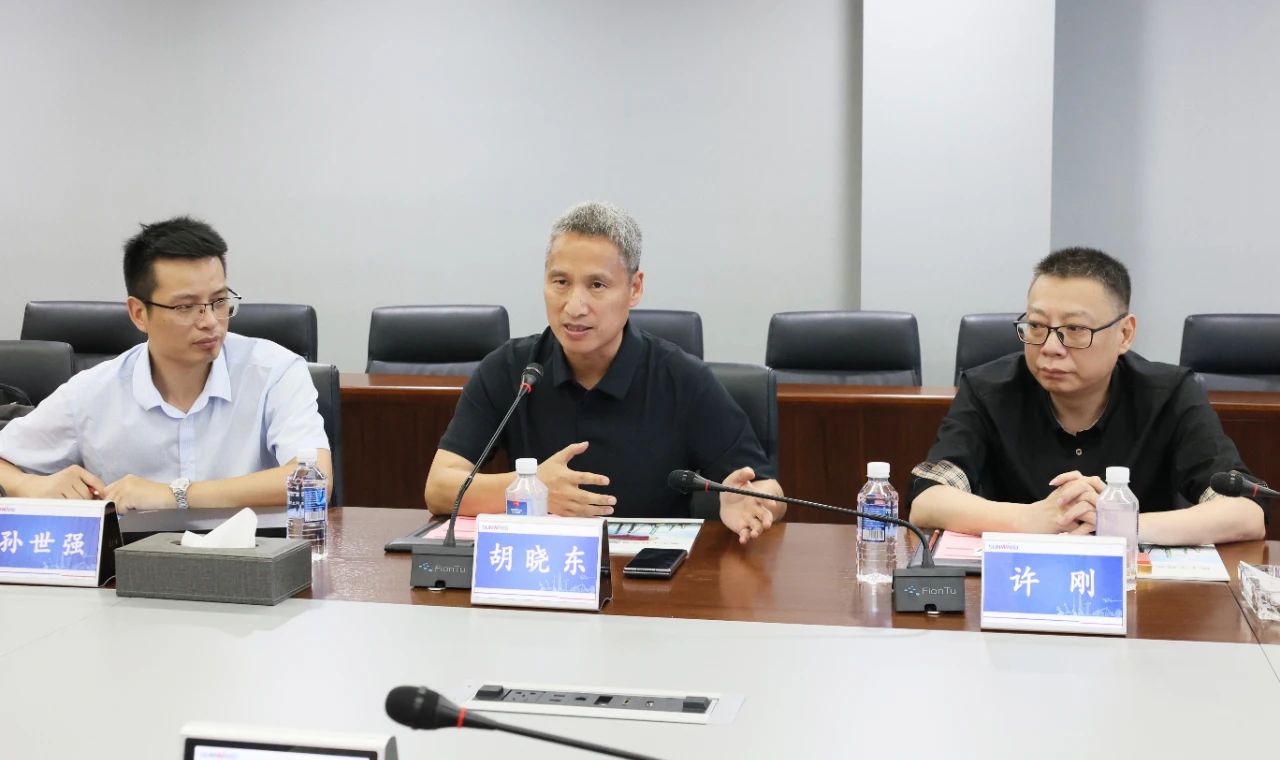 永青科技集团董事长胡晓东带队到访皇家国际智能