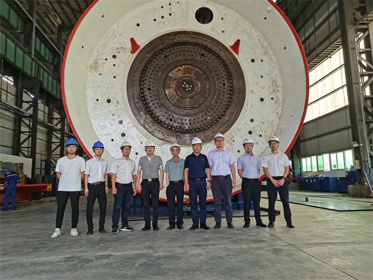 首战华东市。≈刑始夜屎嫉率杏蛱饭こ痰啬渥笙叨芄够忱挤