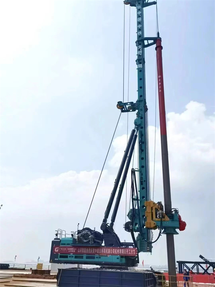 再战世界级工程！皇家国际智能超等旋挖钻机SWDM800H助建杭州湾跨海铁路桥项目