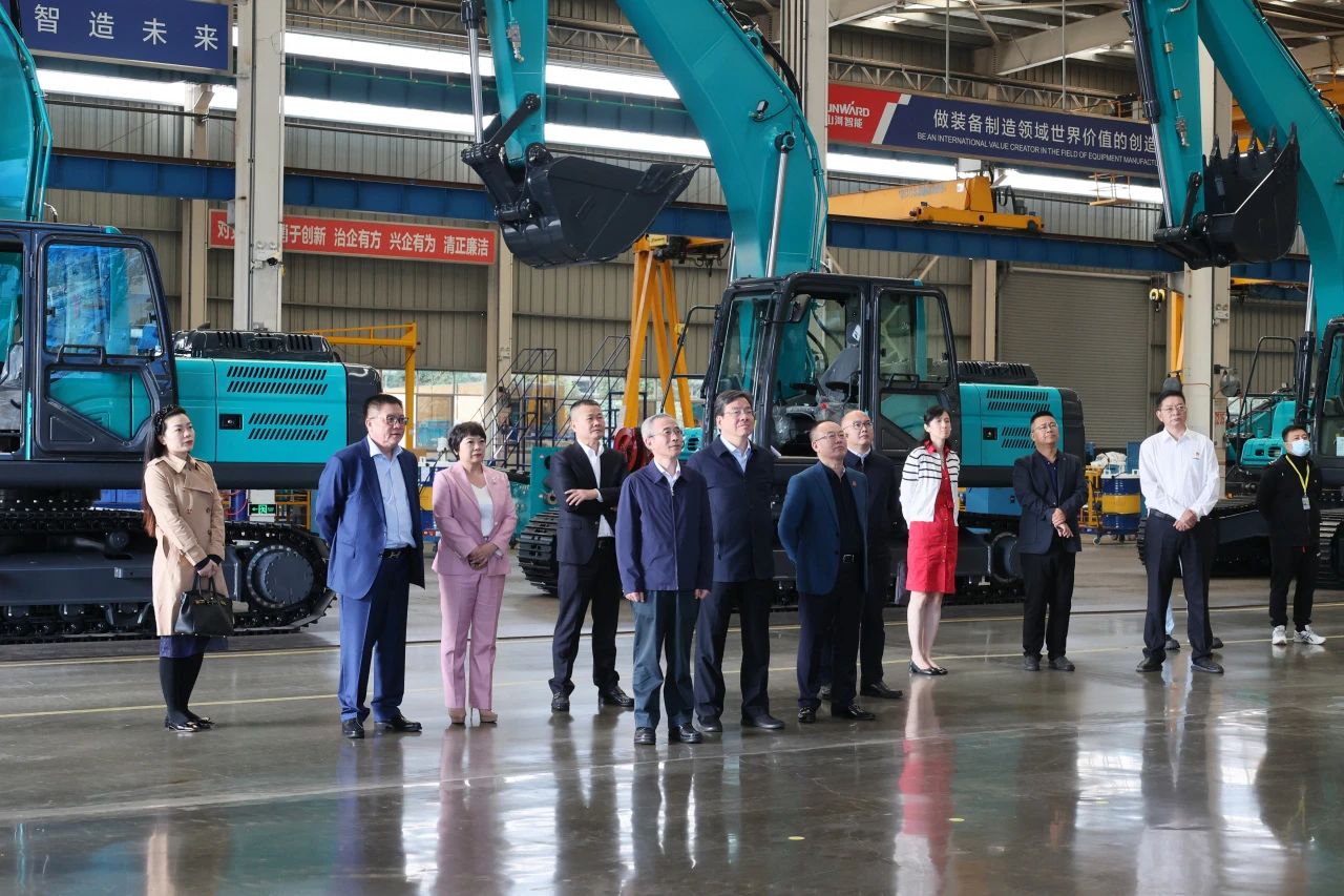 全国工商联副主席寿子琪调研皇家国际智能