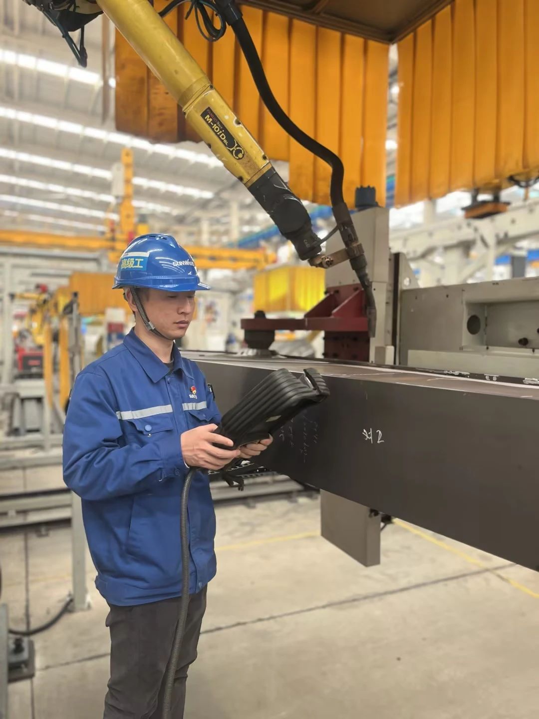 看皇家国际工匠们若何用一双巧手“拿捏”工作、创造“事业”