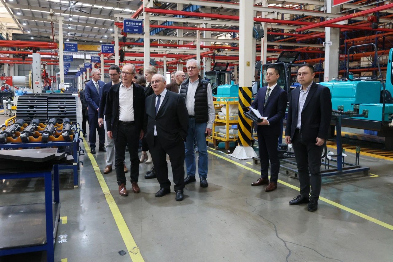 蒙达尔纪市代表团一行调查皇家国际智能