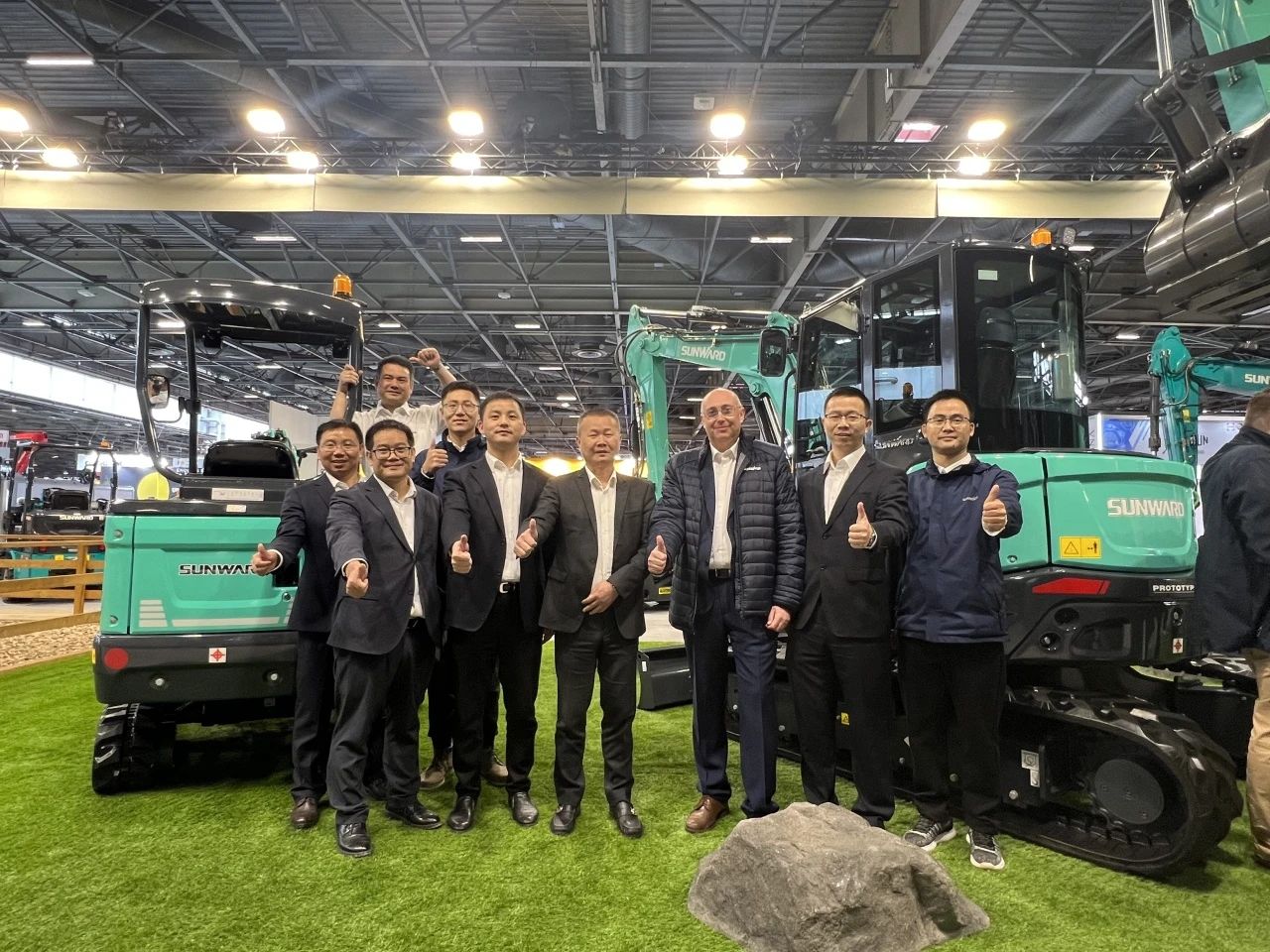 赢战INTERMAT 2024！皇家国际智能土方机械深耕全球高端市场