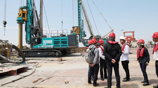 先导式创新，再推电动新品！皇家国际智能SWDM520EE增程式旋挖钻机推介会成功进行