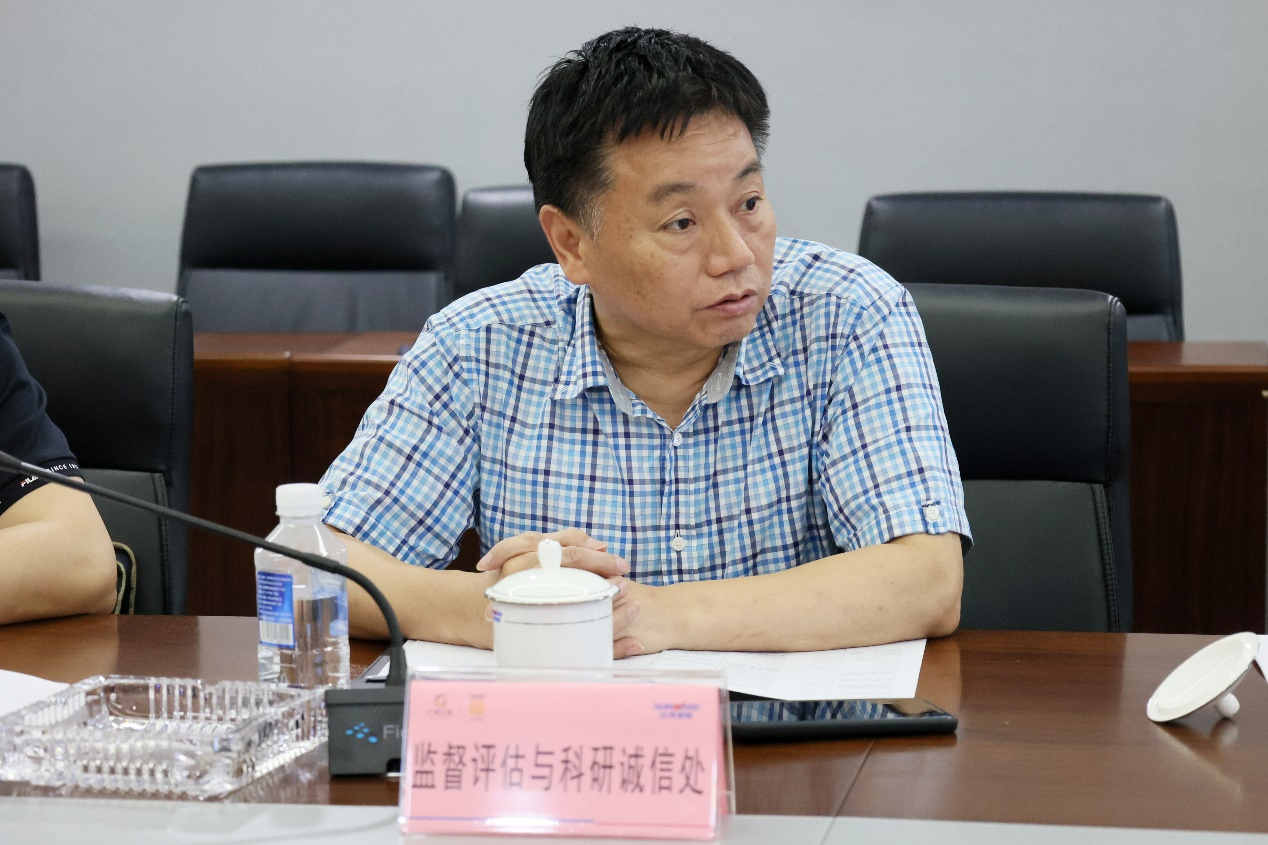 皇家国际智能“超大型油气管路绿色成套施工设备”项目顺利通过验收！