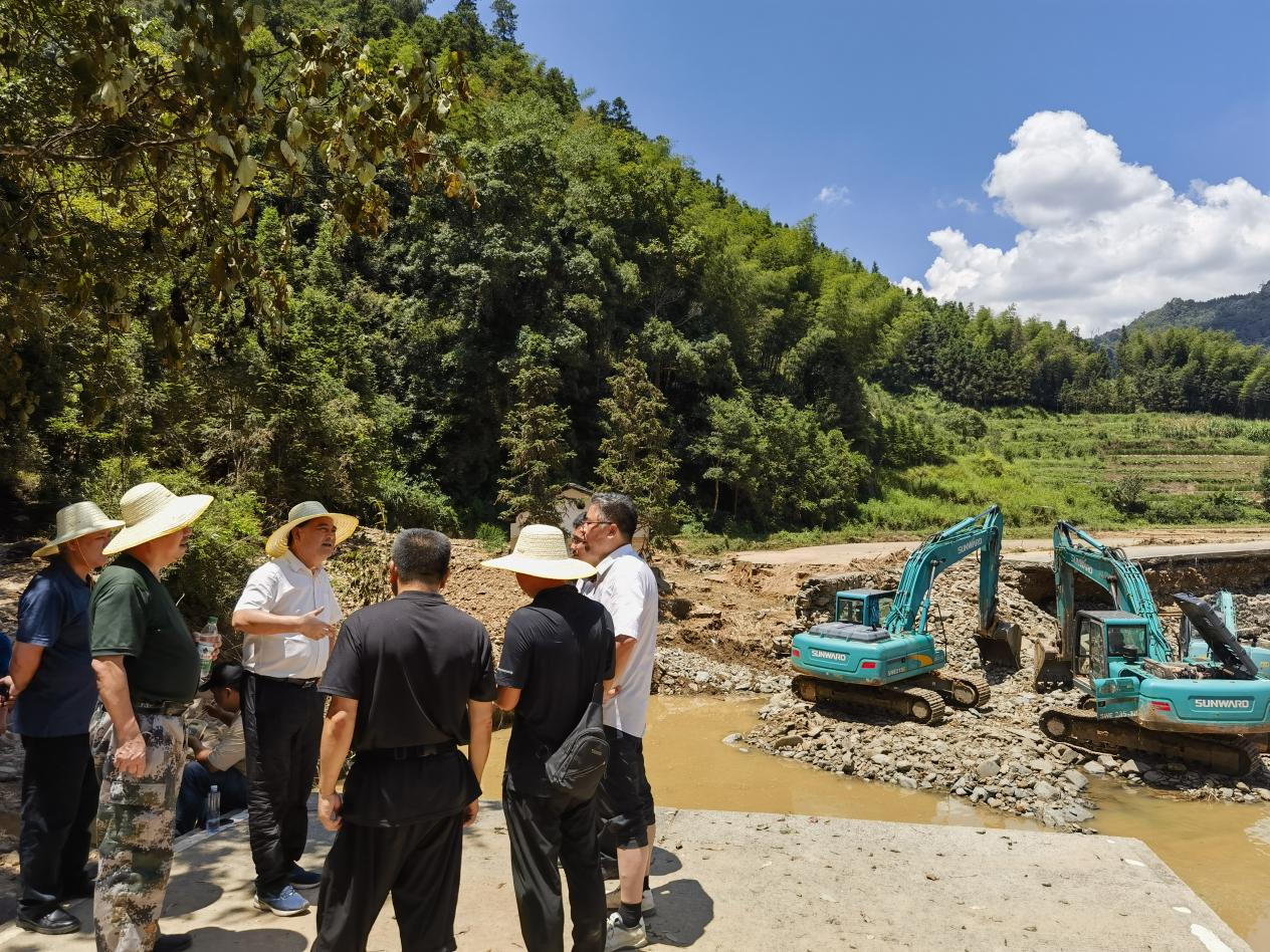 皇家国际智能赶赴资兴，共筑抗灾抢险防线