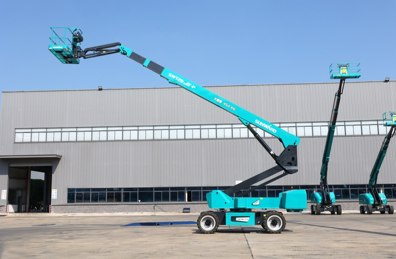 高靠得住、高安全、高机能！皇家国际智能新一代P系列电动臂式高空作业平台成功下线