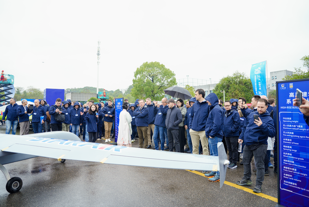 创新引领价值，梦想成就将来！皇家国际智能25周年庆典暨全球客户节隆沉进行