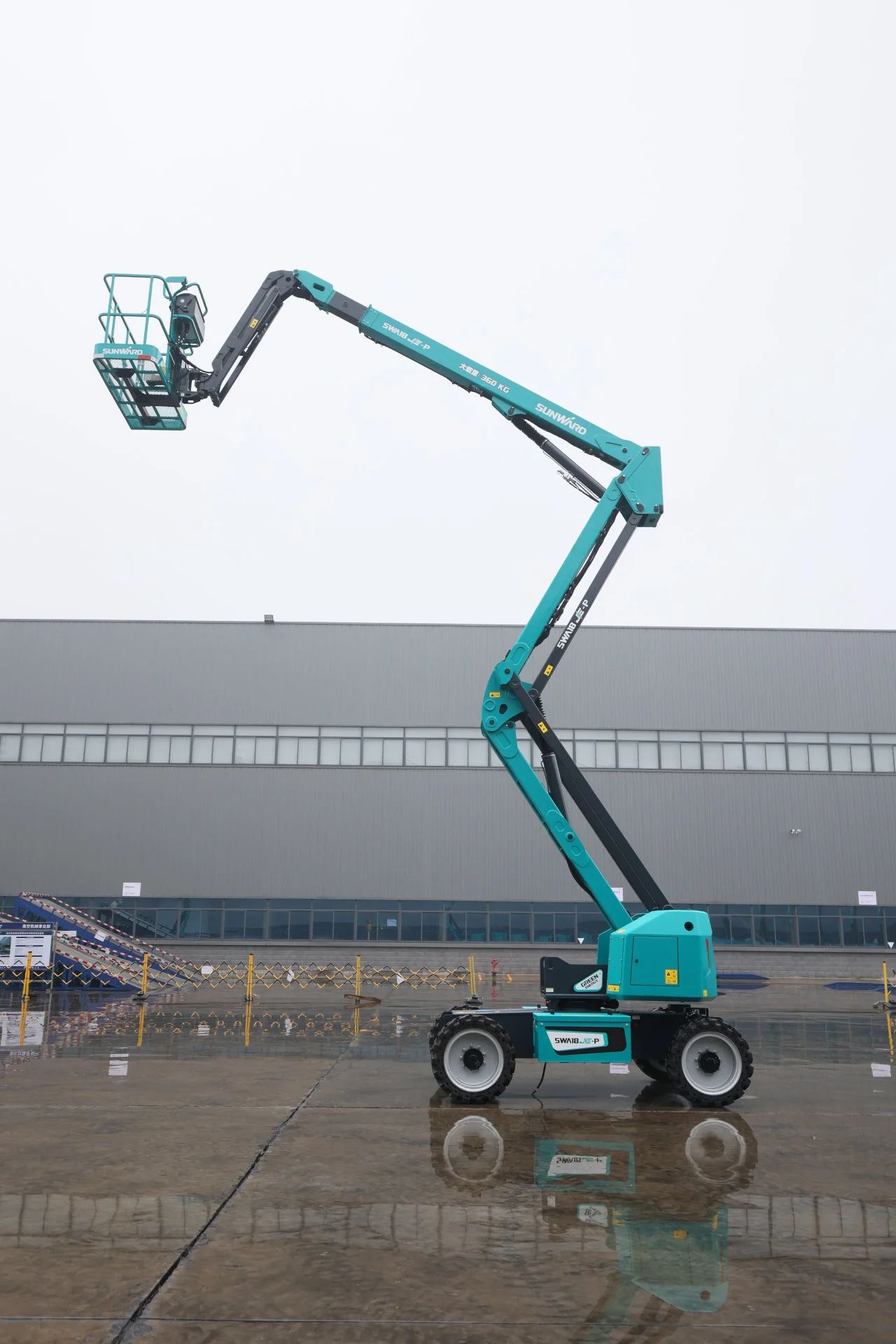 点赞！皇家国际智能创新设备荣登CMIIC2024明星产品榜单