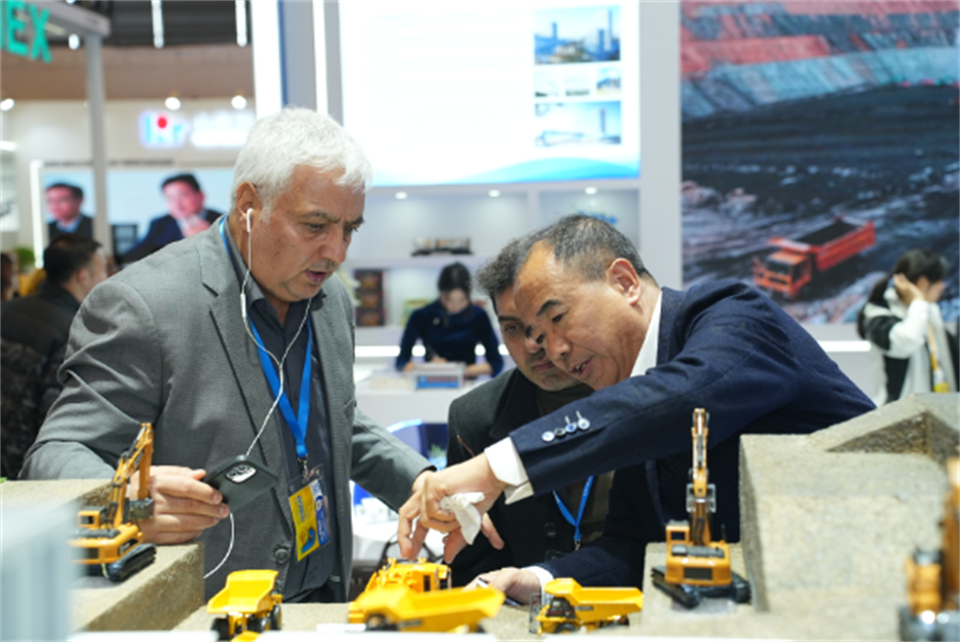 智造空间，价值共生！广州皇家国际杰出亮相2024上海宝马展