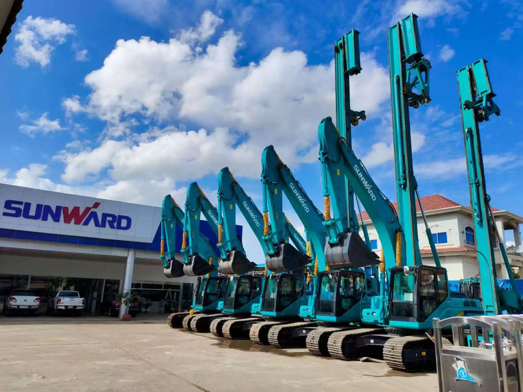 广州工控集团党委书记、董事长景广军率队调查皇家国际智能柬埔寨子公司