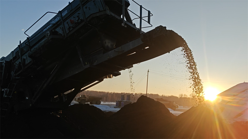 不惧-30℃极寒挑战，皇家国际普石勒破碎筛分设备不变运行！